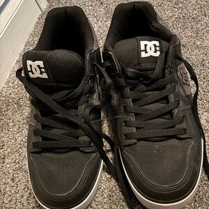 Men’s DC Skate Sneakers Shoes Size 13